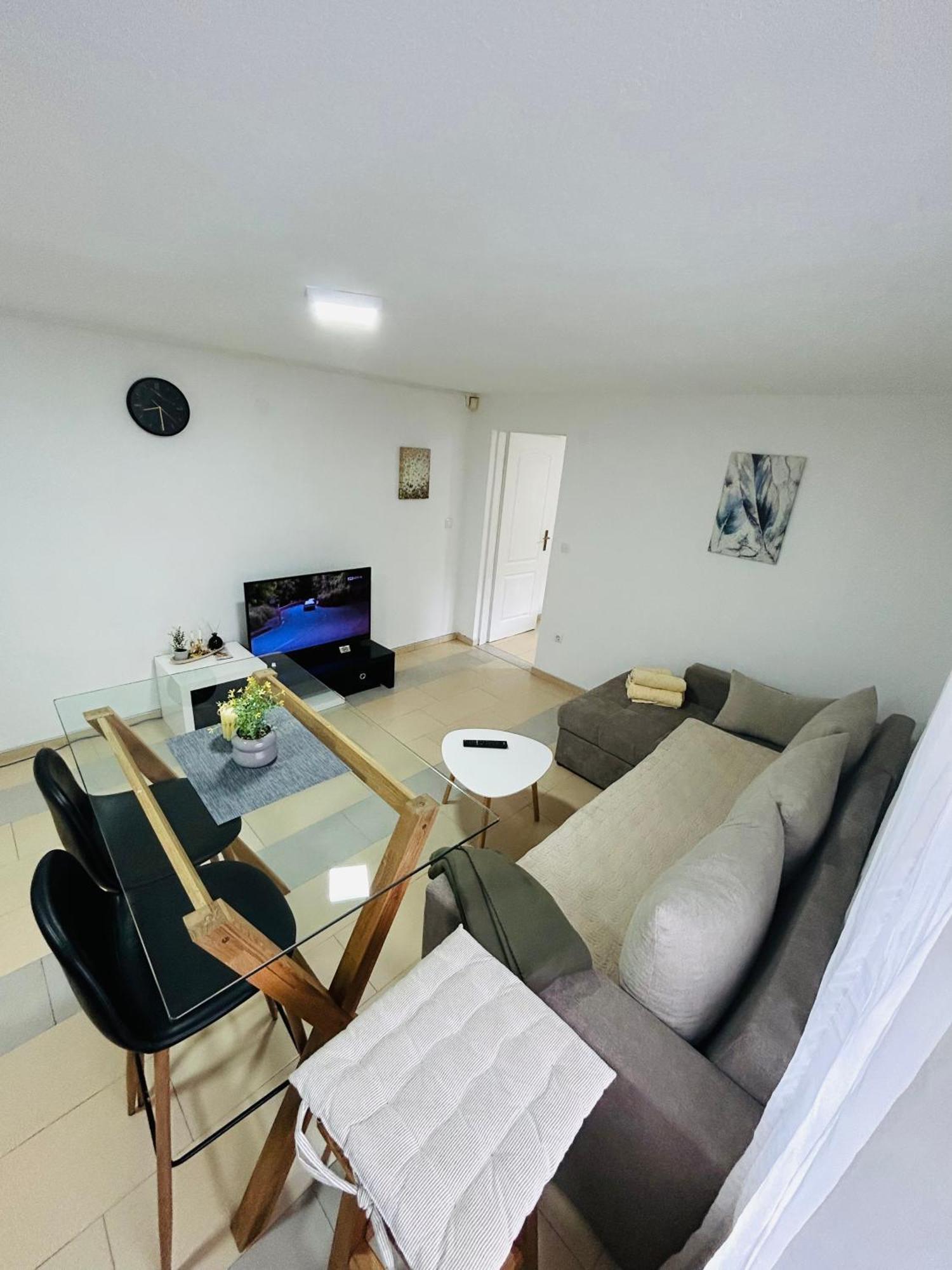 Apartmani Star Tuzla Zewnętrze zdjęcie