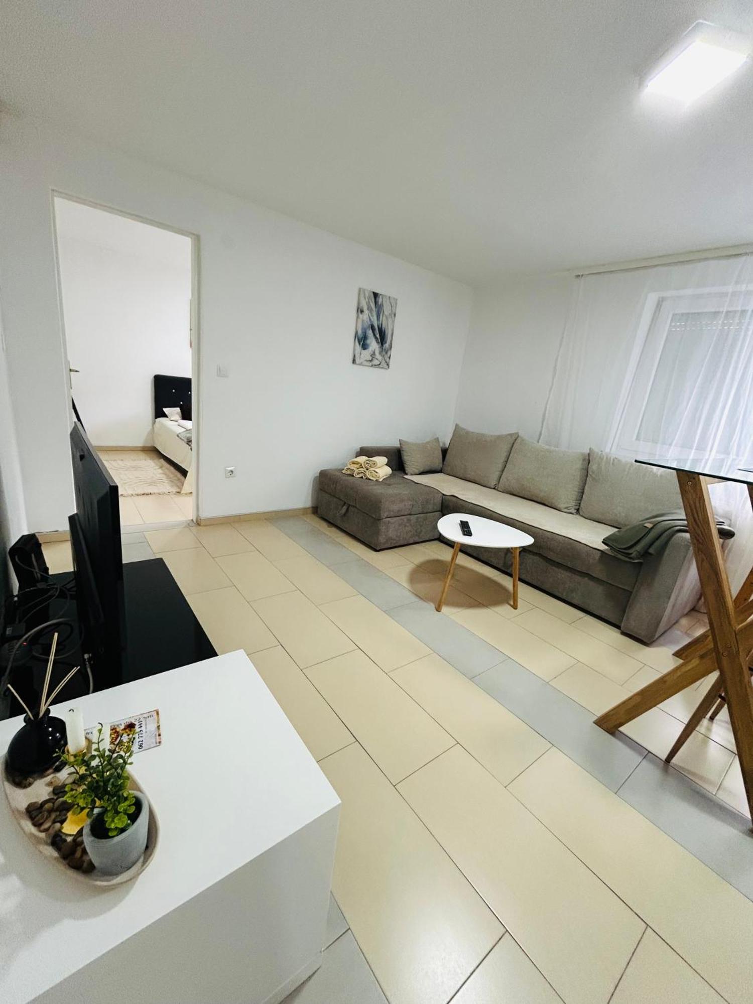 Apartmani Star Tuzla Zewnętrze zdjęcie